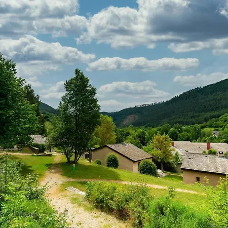 6/8 Personnes - Village De * Chanac